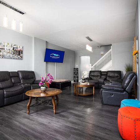 Sprawling 8Br Home Ideal For Large Groups In Niagara Falls Ny Kültér fotó