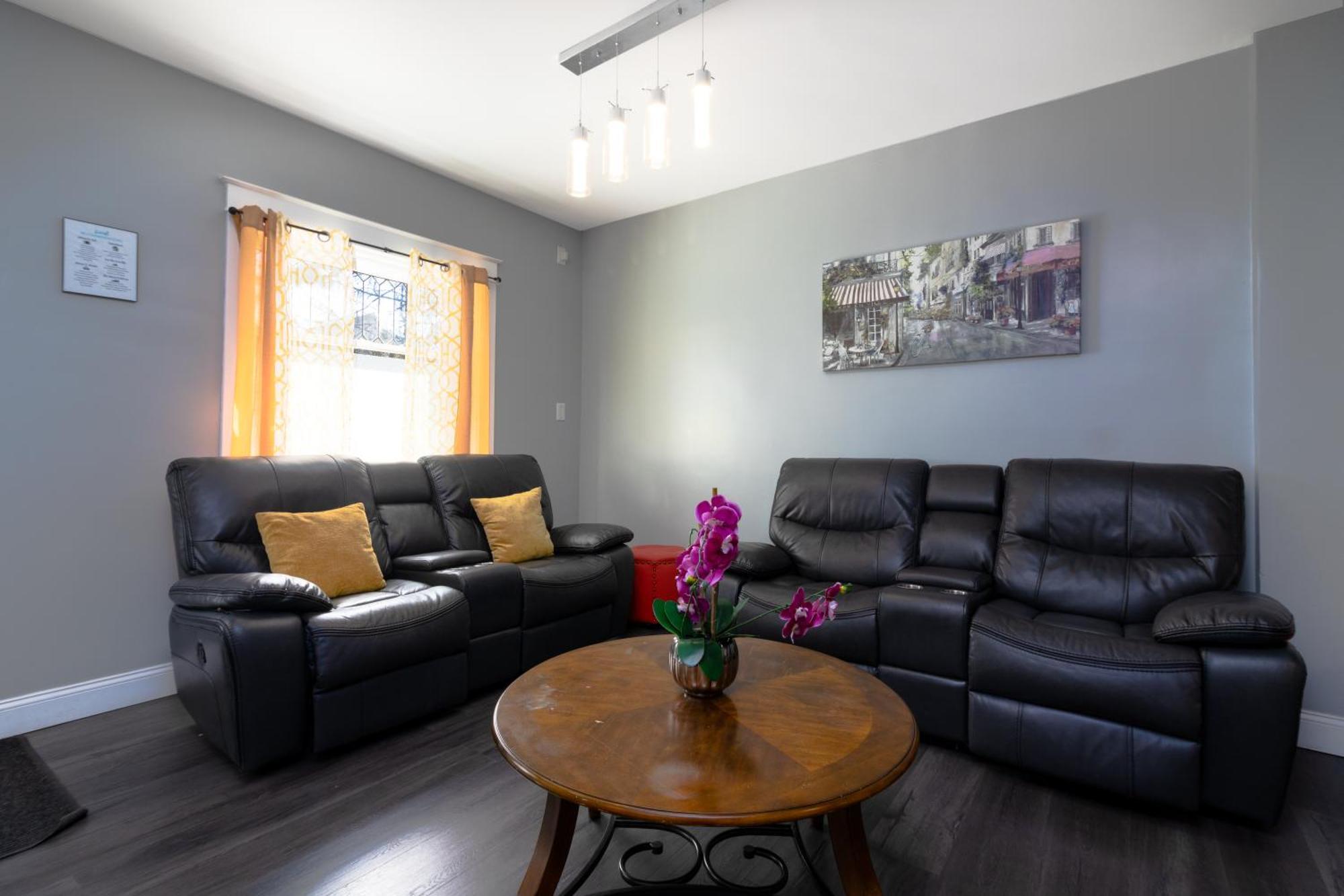 Sprawling 8Br Home Ideal For Large Groups In Niagara Falls Ny Kültér fotó