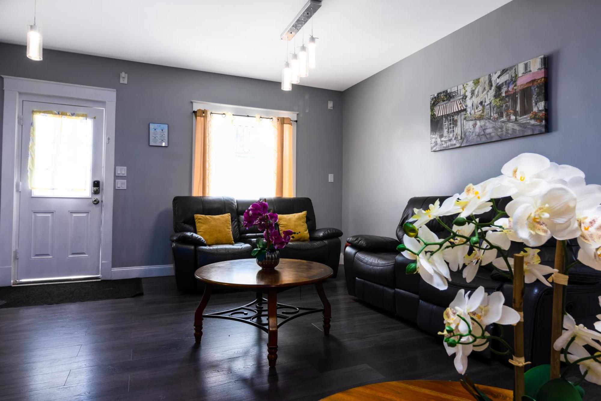 Sprawling 8Br Home Ideal For Large Groups In Niagara Falls Ny Kültér fotó