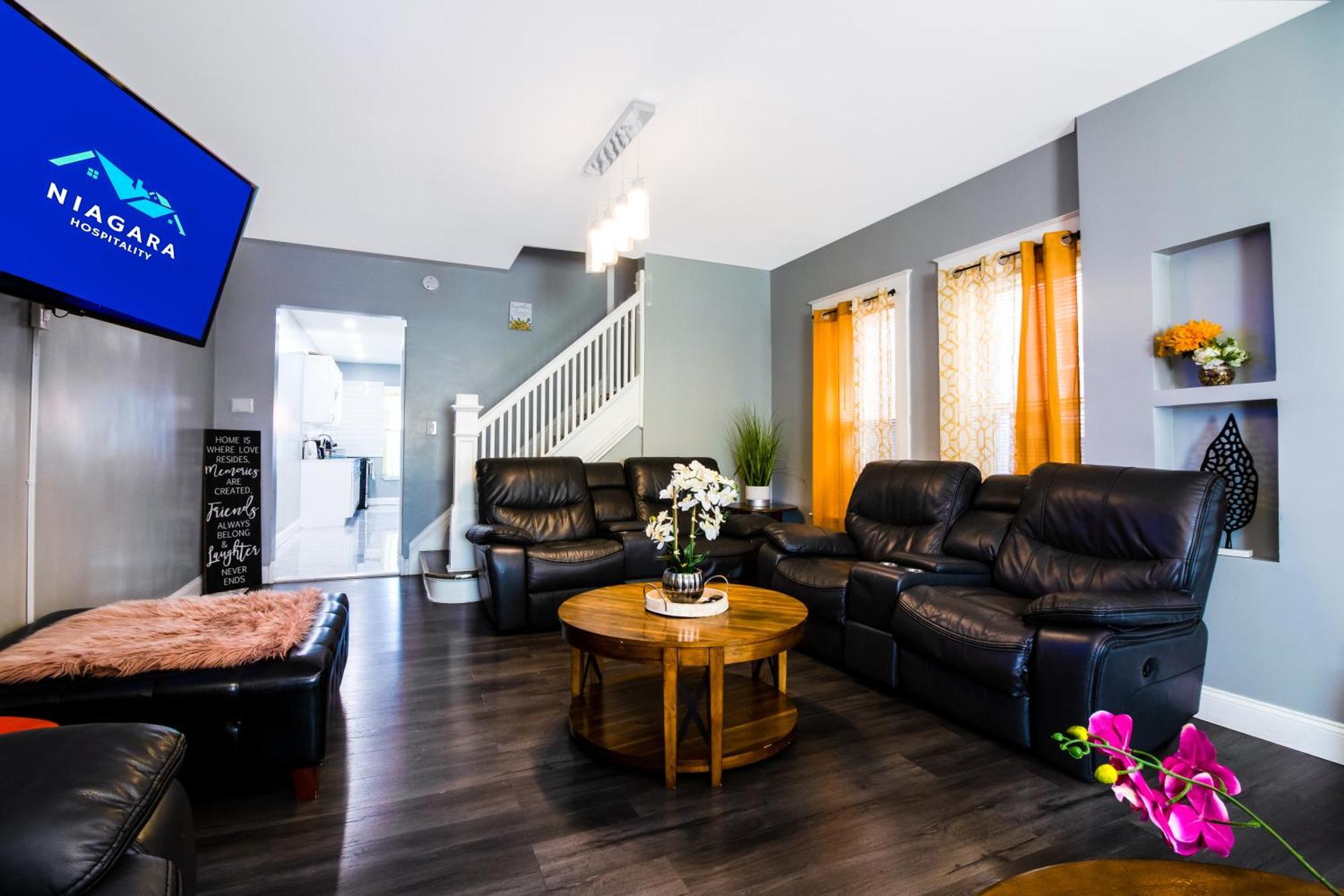 Sprawling 8Br Home Ideal For Large Groups In Niagara Falls Ny Kültér fotó