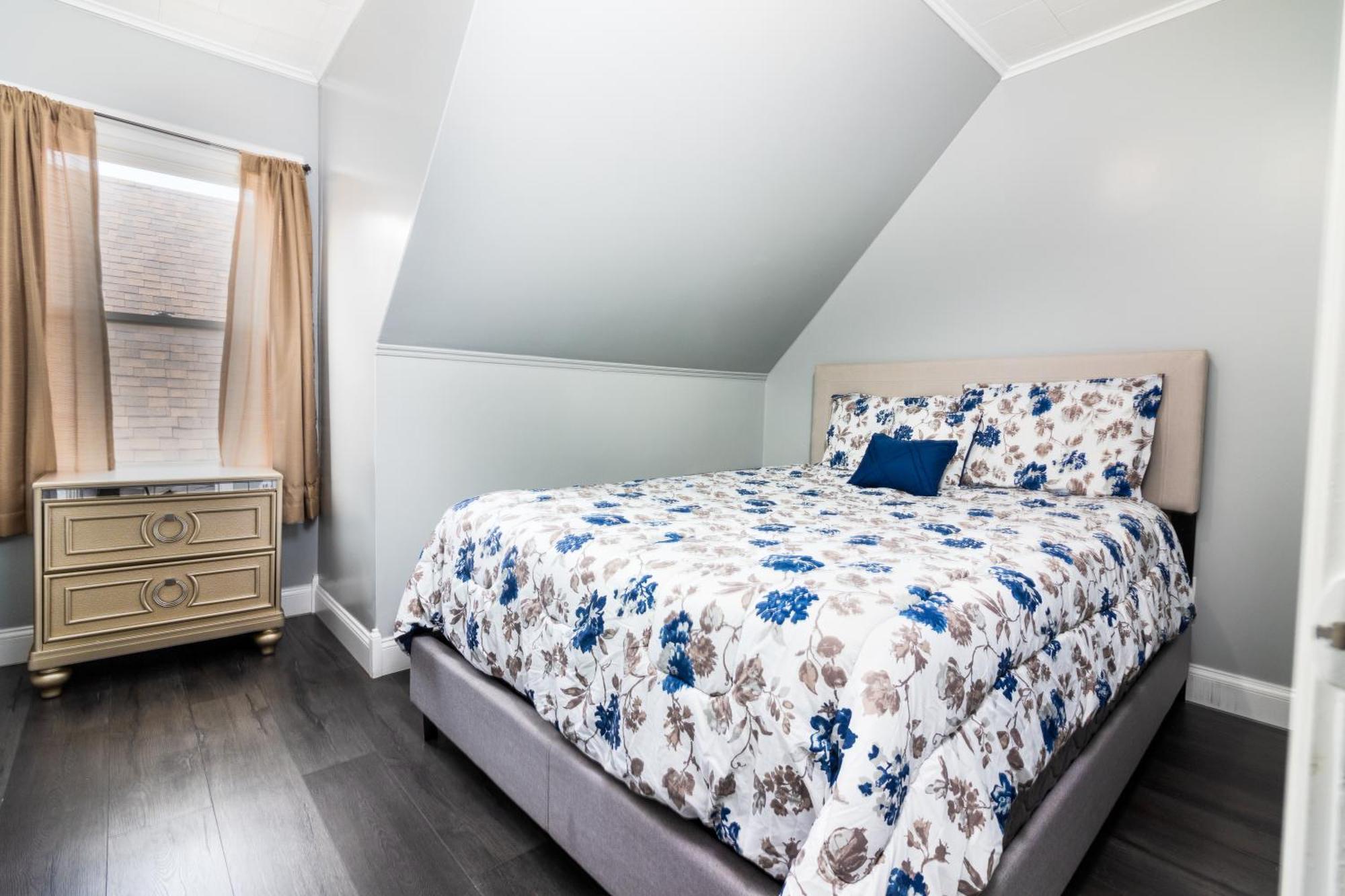 Sprawling 8Br Home Ideal For Large Groups In Niagara Falls Ny Kültér fotó